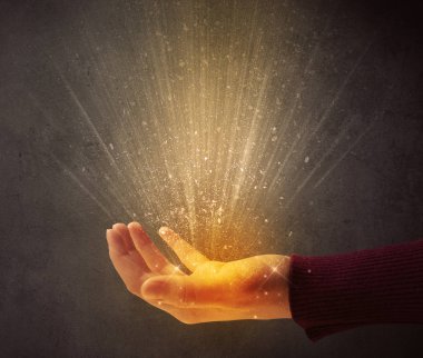 El tutma sarı ışık