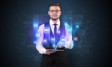 E-posta kavramı ile işadamı ve tablet