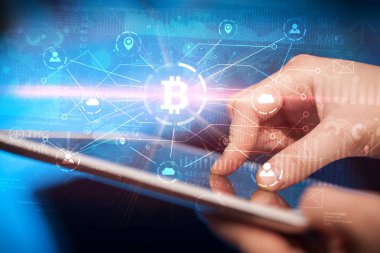 El bitcoin bağlantı ağı ve online kavramı ile tablet kullanma
