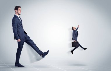 Genç işadamı patron tarafından ateş