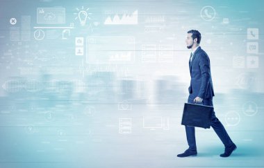 İşadamı ile veritabanı kavramı yürüyüş