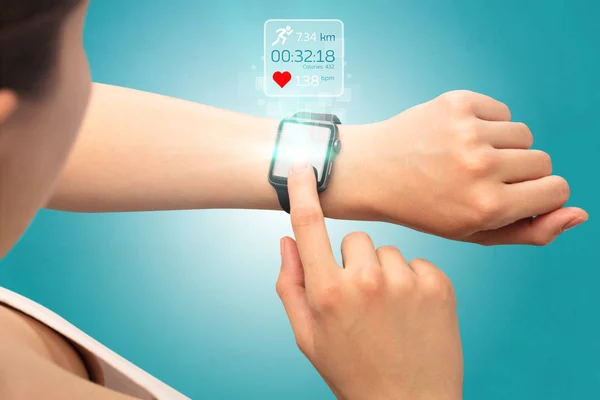 Conceito smartwatch mão — Fotografia de Stock