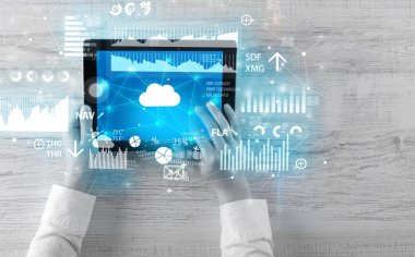 Tablet tutarak ve finantial rapor kavramı kontrol el