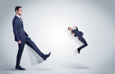 Genç işadamı patron tarafından ateş