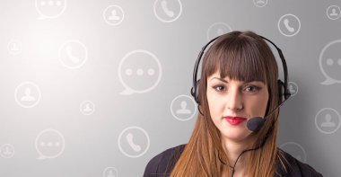 Kadın telemarketer kavramı