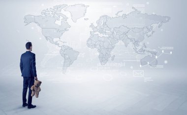 Adam elinde nesnelerle haritaya bakıyordum