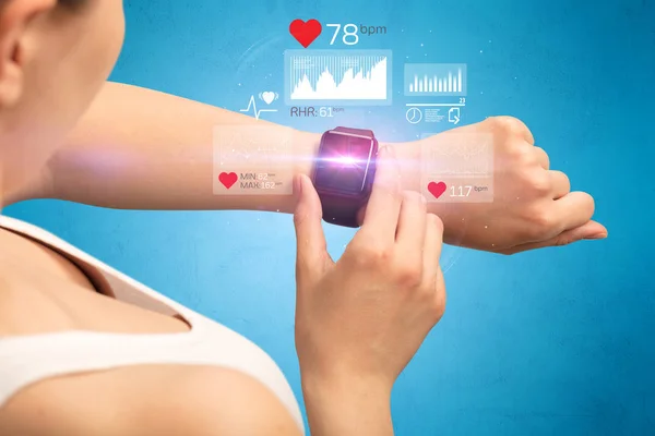 Cardio e smartwatch . — Fotografia de Stock