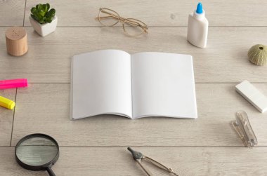 Defter ile office araçları katta
