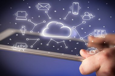 El tablet bulut teknoloji sistem konsepti ile çalışma