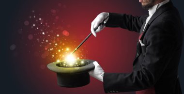 Beyaz el conjuring ortada