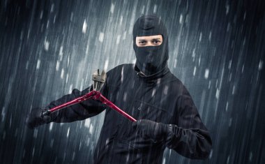 Ev kamera eylem tarafından hırsız yakalandı.