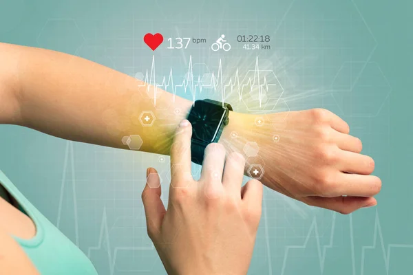 Ciclo e concetto di smartwatch . — Foto Stock