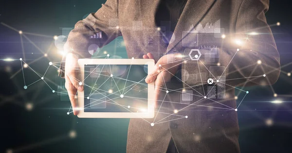 El tutma tablet sanal veritabanı kavramı ile