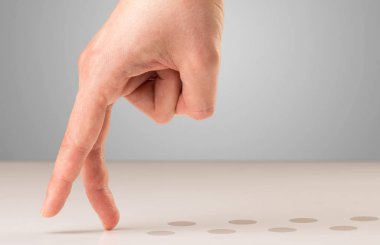 Yürüyen parmak kavramı