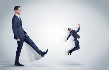 Genç işadamı patron tarafından ateş