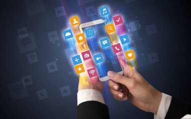 Smartphone ile açısal app simgeleri kullanarak ele