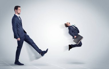 Genç işadamı patron tarafından ateş