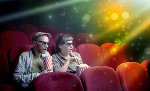 Couple watching something miraculous — Stock Photo, Image