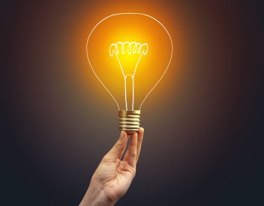 Koyu arkaplanda el ele tutuşan ampul