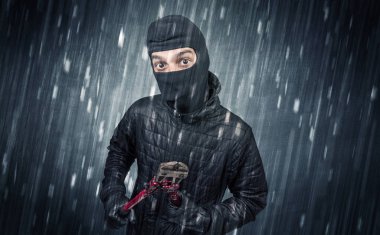 Ev kamera eylem tarafından hırsız yakalandı.