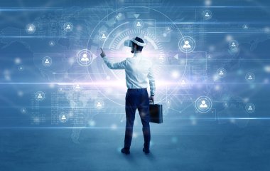 Bağlantı denetimi vj gözlüklü işadamı