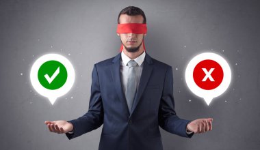 Blindfolded işadamı seçmek çalışıyor