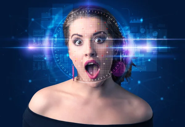 Biyometrik doğrulama - kadın yüz tanıma — Stok fotoğraf