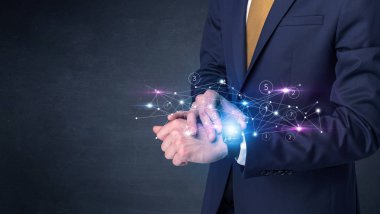 Smartwatch ağ kavramı ile.