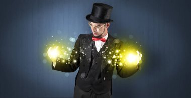 Süper güç elinde tutan illüzyonist