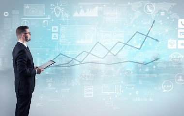 Operasyonel konsept ile genç Danışmanı
