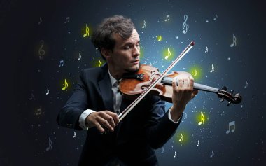 Klasik müzisyen ile düşen notlar