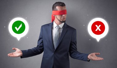 Blindfolded işadamı seçmek çalışıyor