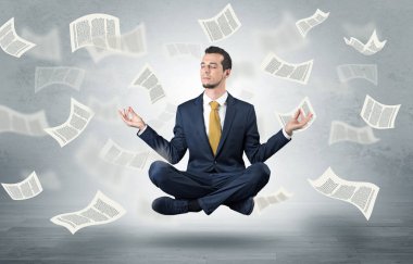 Uçan kağıt kavramı ile meditasyon işadamı