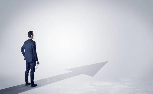 Homem na direção do sucesso — Fotografia de Stock