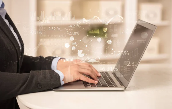 Business woman working on laptop with financial report concept — Stock Photo, Image