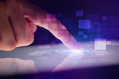 Tablet kimlik kavramı ile dokunmadan parmak