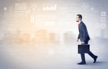 İşadamı ile veritabanı kavramı yürüyüş