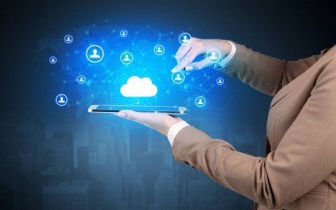 Bulut ve bağlantı kavramı bir Tablet