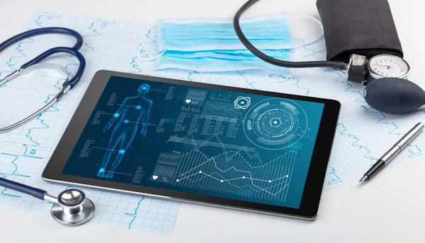 Software medico di screening completo del corpo su tablet — Foto Stock