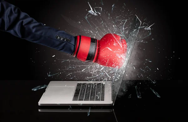 Hand boxing laptops screen — Stock Photo, Image