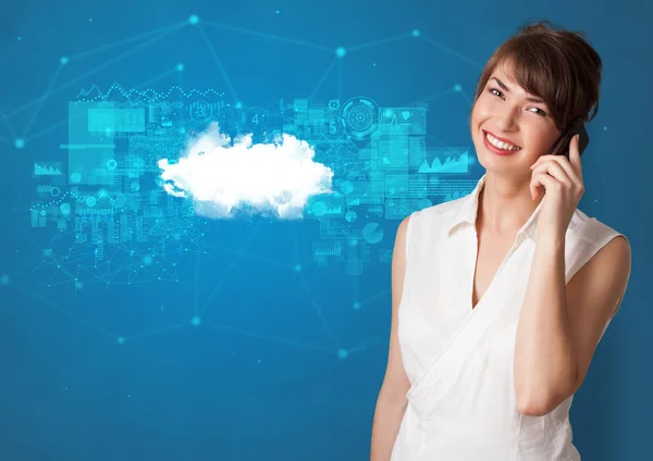 Persona que presenta el concepto de tecnología en la nube — Foto de Stock