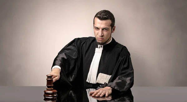 Oldscool young judge in gown — Stock Photo, Image