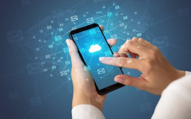 İleti simgeleri ile Smartphone kullanarak ele