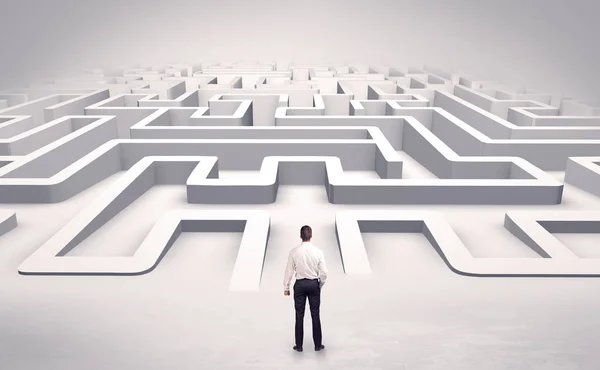 Homme d'affaires démarrage d'un labyrinthe 3D plat — Photo