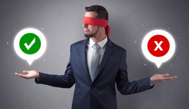Blindfolded işadamı seçmek çalışıyor