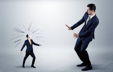 Küçük ve büyük işadamı arasında çatışma