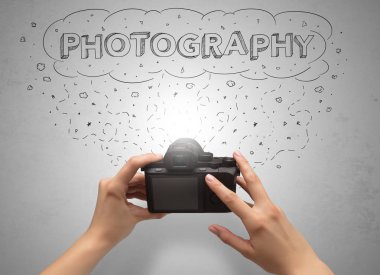 El fotoğraf mesaj bulut kavramı ile çekim