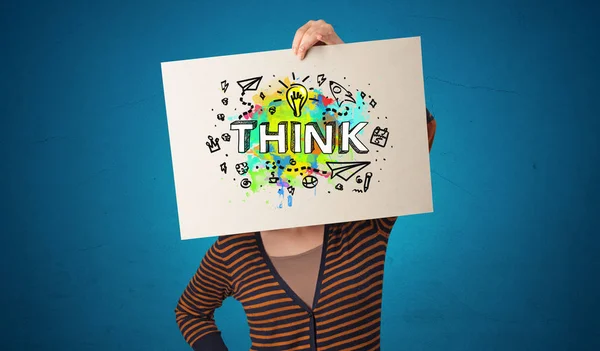 Pessoa segurando papel com conceito de design thinking — Fotografia de Stock