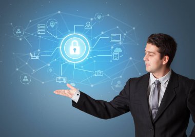 Office bulut teknoloji kavramı sunan kişi