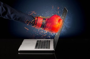 Güçlü dizüstü ekran vurmak kol